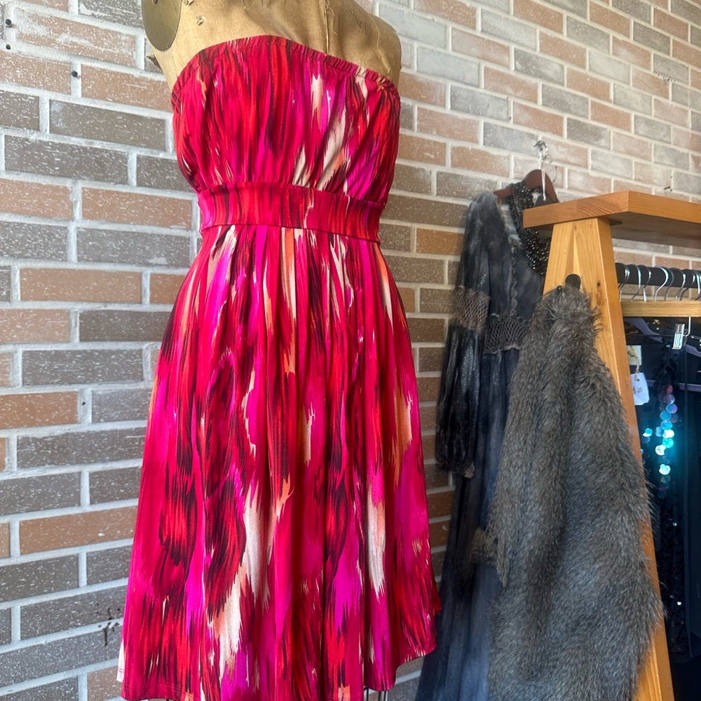 Dress - Picture 2 of 7